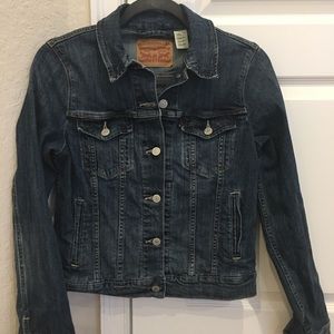 SOLD Levi’s Denim Jean Jacket with stretch